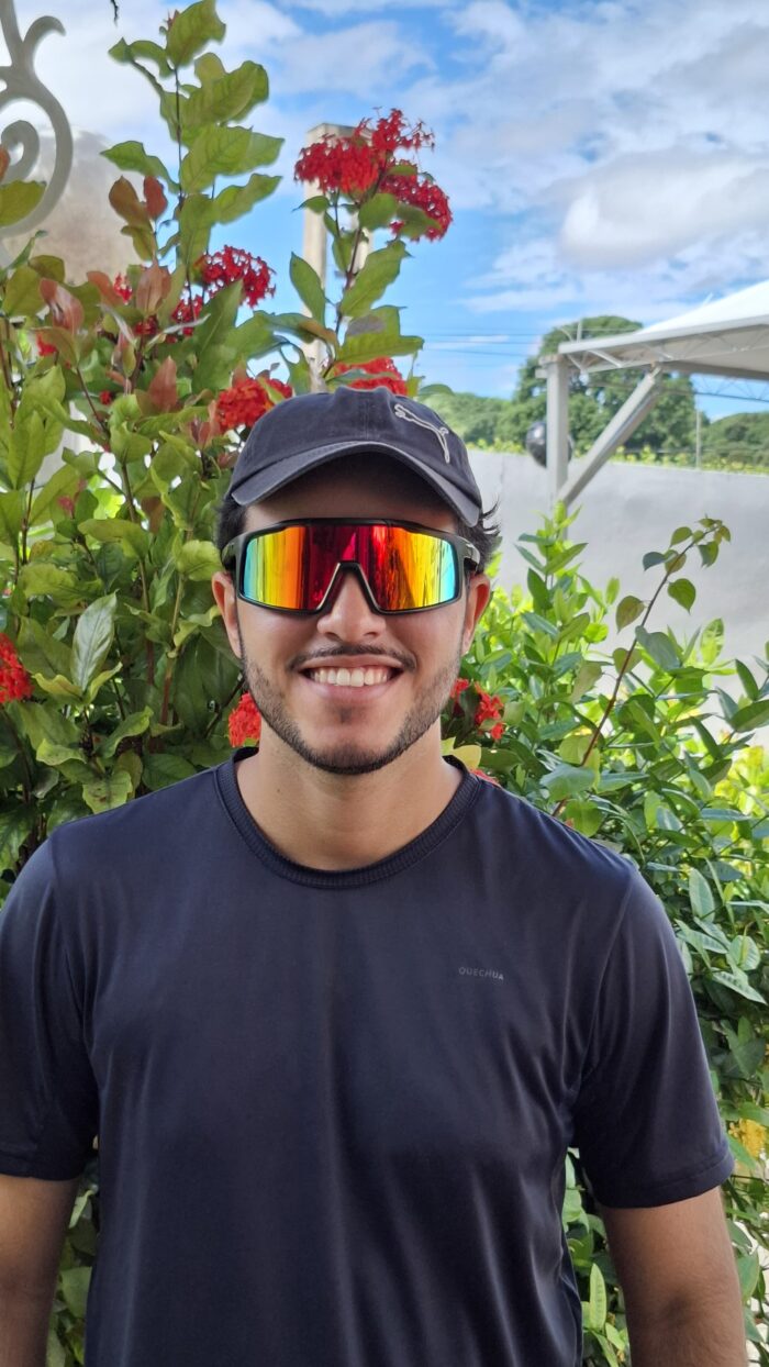 Óculos de Sol Esportivo VRN Azul Amarelo Vermelho/ Preto Vermelho Com Case Grátis - Imagem 3